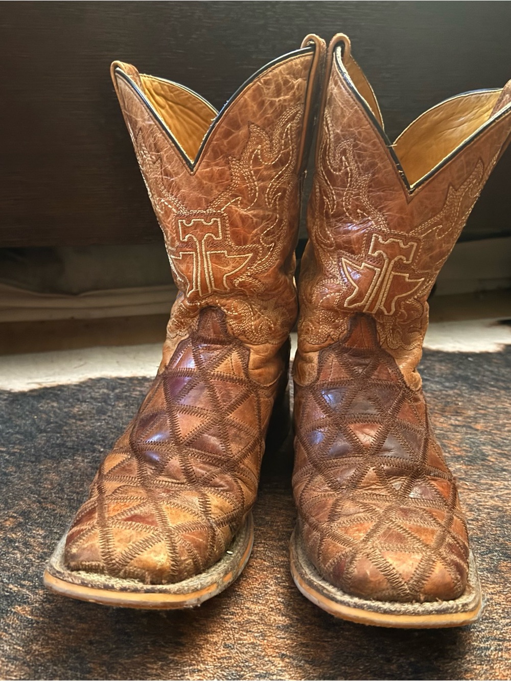Tin Haul Women's Brown Embroidered Leather Cowboy Boots - Picture 2 of 2